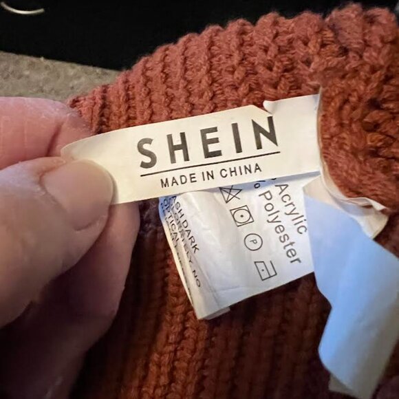 Distressed V Neck (Rust) Frayed Hem Crop Sweater (Distressed) / Size: One-Size - Picture 6 of 8